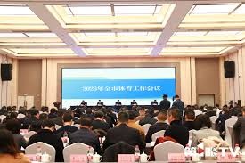 利物浦曼城被绝平，英超积分榜：阿森纳6分领跑，第5至第14差4分